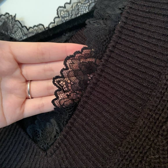 H&M | Lace-trimmed sweater - Picture 6 of 6